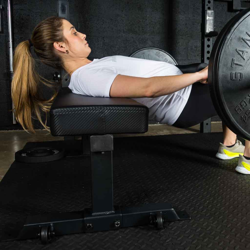Barbell Standard Competition Flat Weight Bench – 1,000 lb Capacity Heavy-Duty Powerlifting Bench with 4-Inch Pad